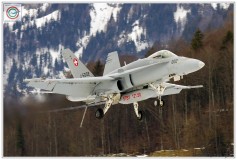 2012-Meiringen-Spotter-F18-Hornet-Pilatus-030