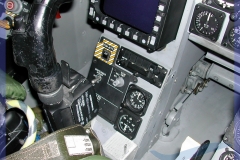 2002-F18-cockpit-swiss-004